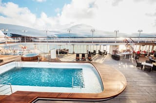 Silver Cloud - Pool Deck